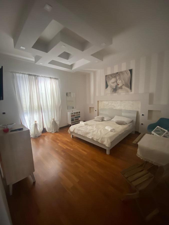 B&B By Family L&G วิโบ วาเลนเซีย มารินา ภายนอก รูปภาพ